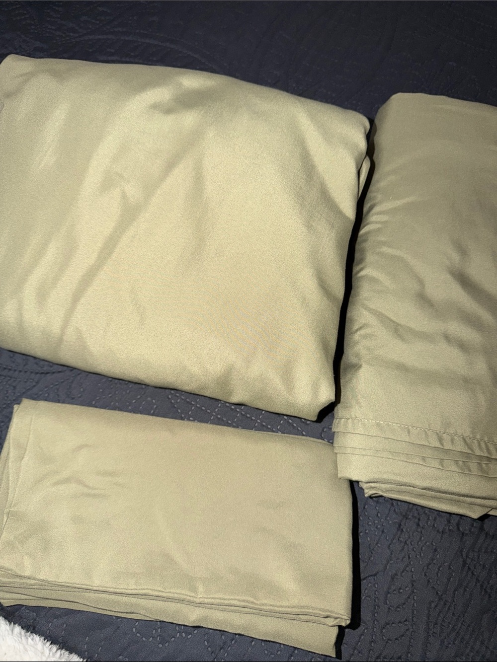 NEST Fragrances Olive Sheet Set with Pillowcases